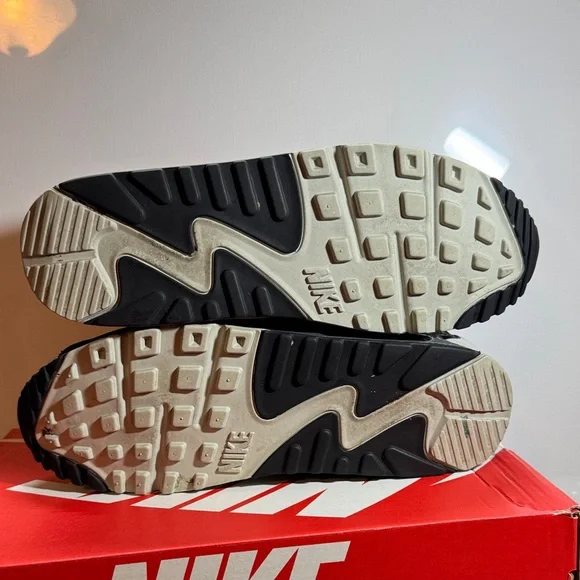 Nike Air Max 90 Black and Gray with Red Accents - Picture 3 of 4